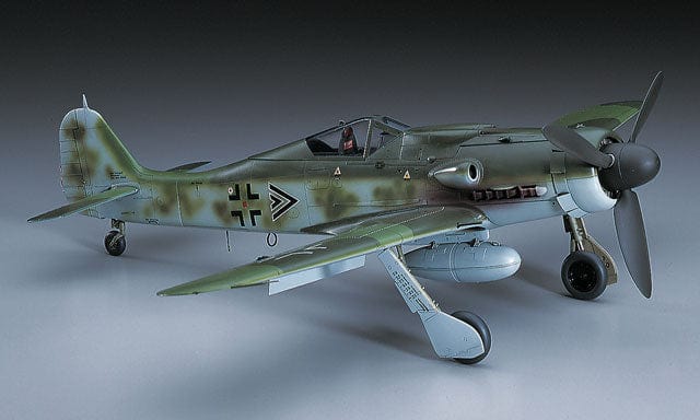 Hasegawa Scale Model Kits 1/32 Hasegawa Focke-Wulf Fw190D-9