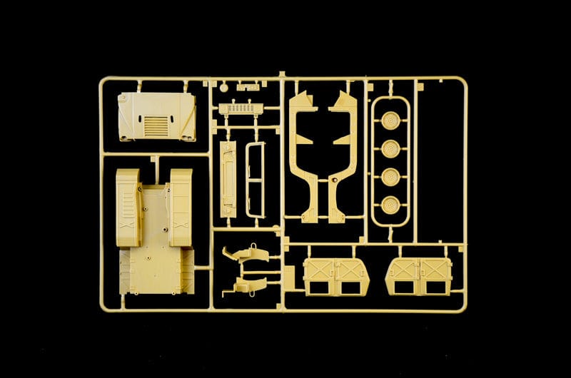 Italeri Scale Model Kits 1/35 Italeri HMMWV M966 TOW Carrier