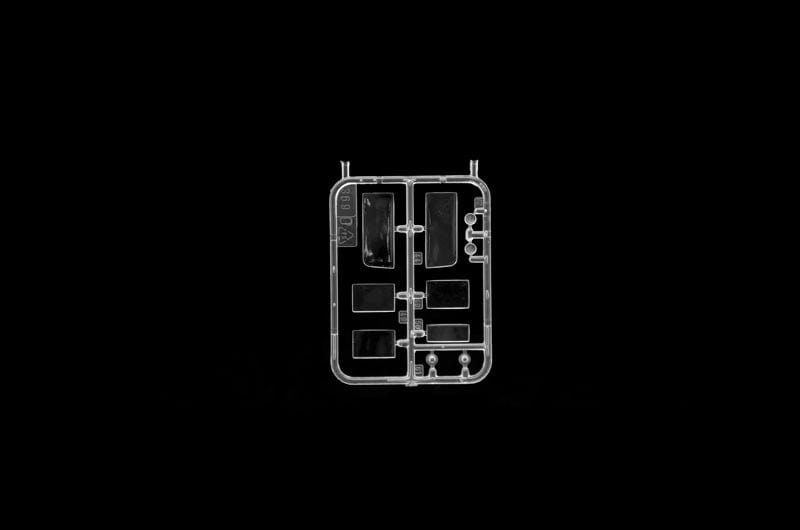 Italeri Scale Model Kits 1/35 Italeri HMMWV M966 TOW Carrier