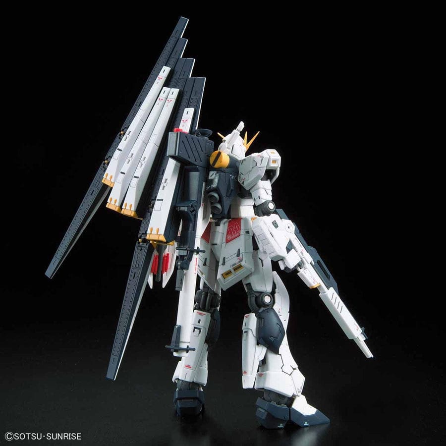 BAN Scale Model Kits 1/144 RG #32 Nu Gundam