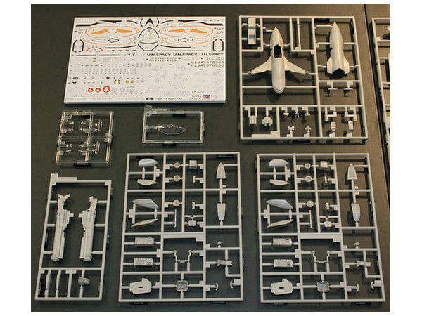 Clarksville Hobby Depot LLC Scale Model Kits 1/72 Hasegawa Macross Plus VF-11B Thunderbolt