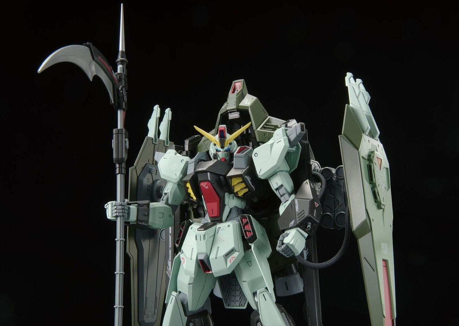 Bandai Scale Model Kits 1/100 Full Mechanics Forbidden Gundam