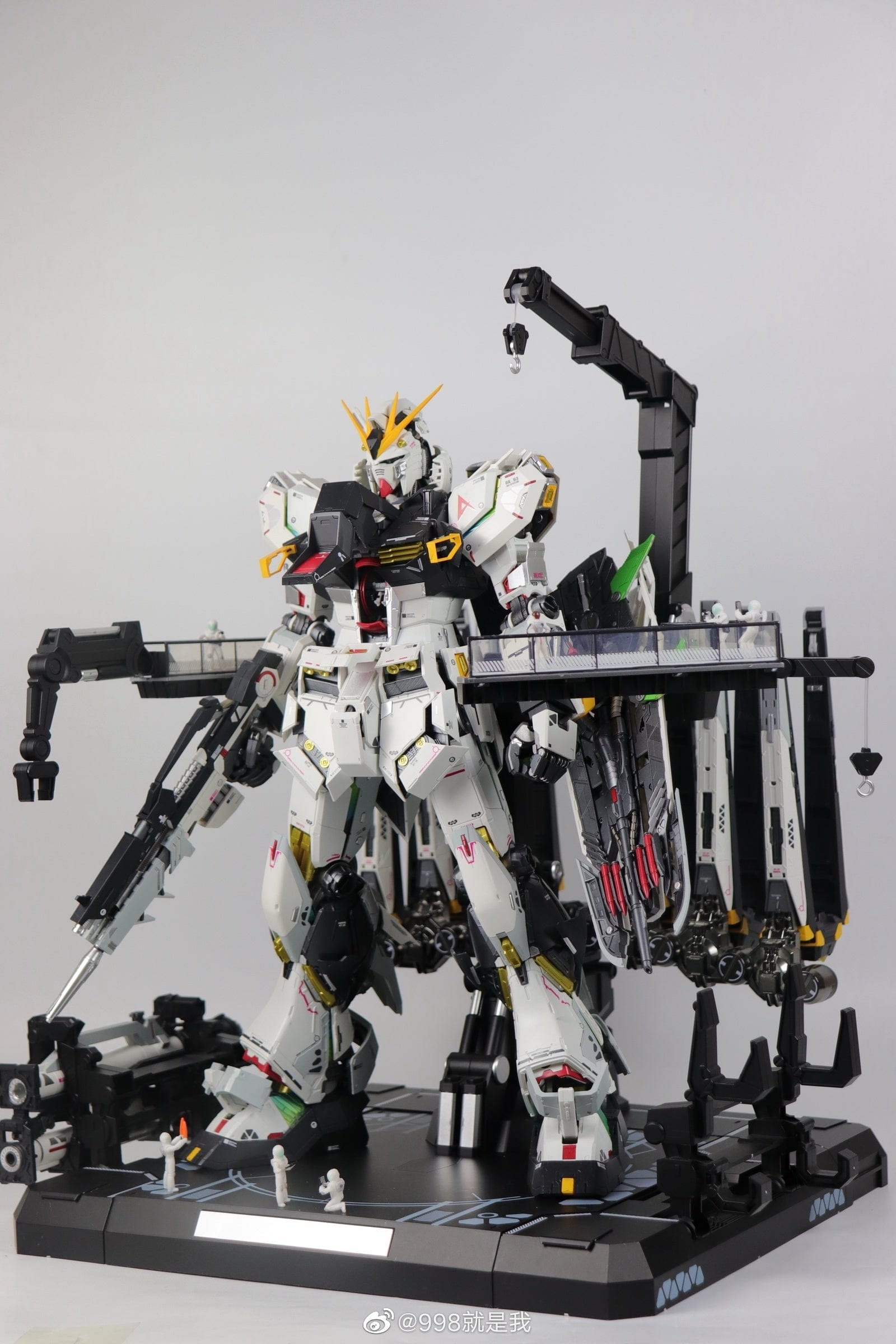 Daban Scale Model Kits 1/60 PG Daban Kaitai Shou Ki RX-93v Gundam Model Kit