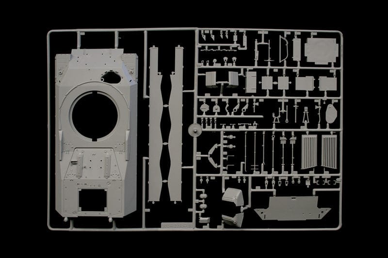 Italeri Scale Model Kits 1/35 Italeri Leopard 1A5