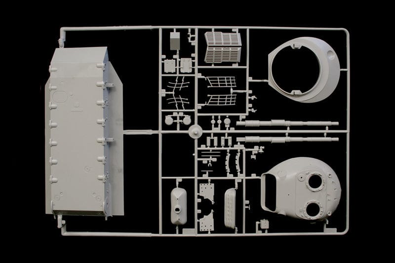 Italeri Scale Model Kits 1/35 Italeri Leopard 1A5