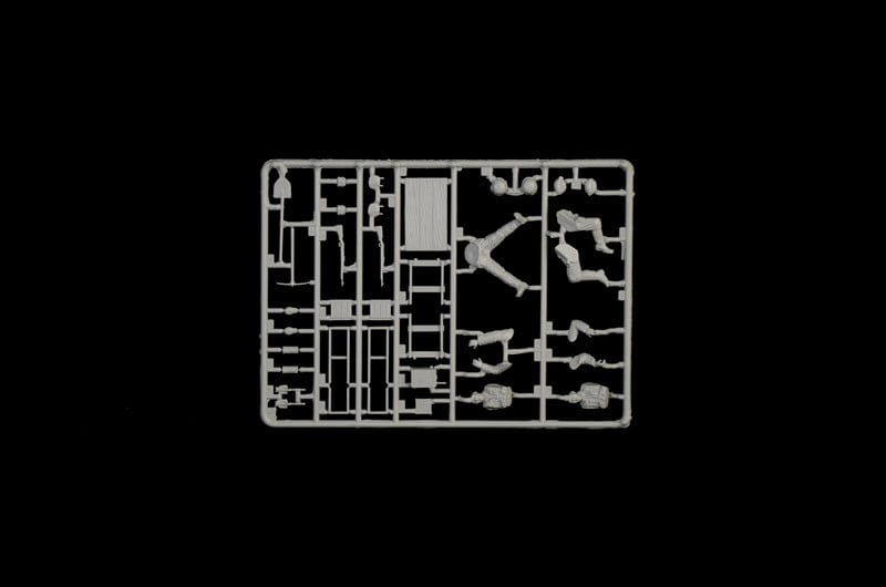 Italeri Scale Model Kits 1/35 Italeri Sd. Kfz. 10 Demag D7 with 7,5cm leIG 18 and crew