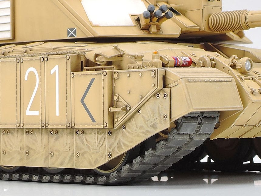 Tamiya Scale Model Kits 1/35 Tamiya British Mbt Challenger 2 (Desertised)