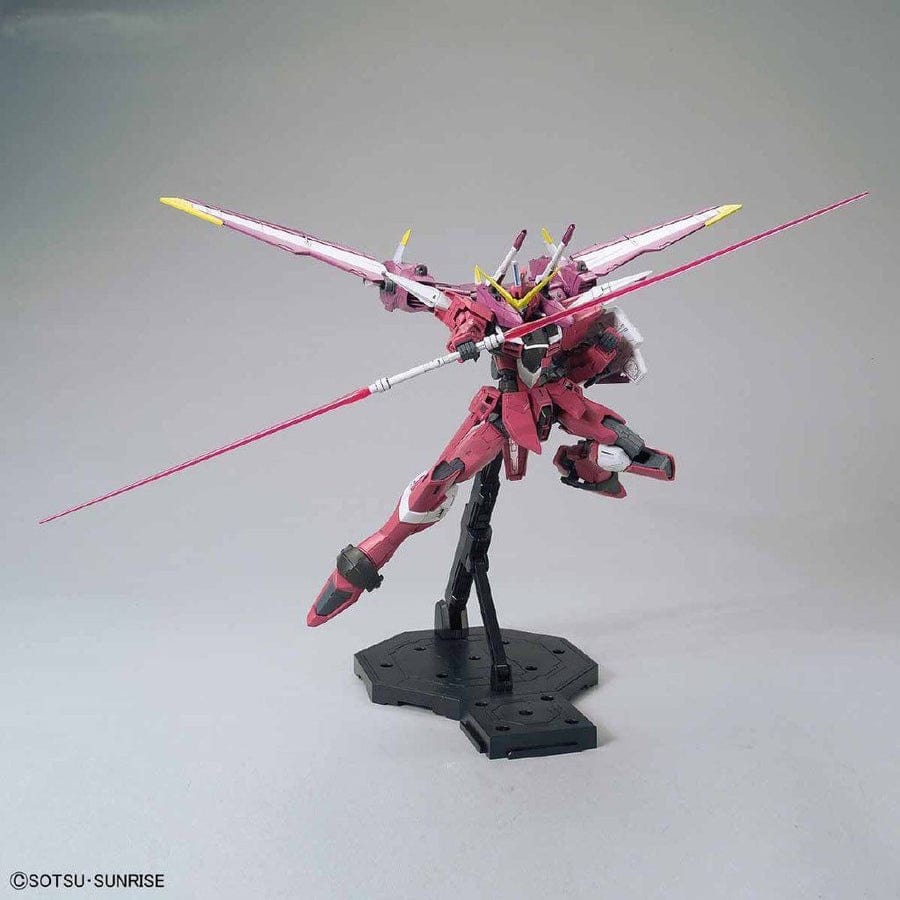 BAN Scale Model Kits 1/100 MG Justice Gundam