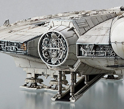 Bandai Scale Model Kits 1/144 Millennium Falcon (Rise of Skywalker)