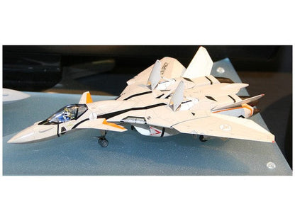 Clarksville Hobby Depot LLC Scale Model Kits 1/72 Hasegawa Macross Plus VF-11B Thunderbolt