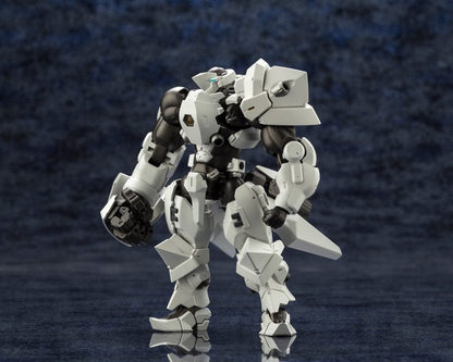 KOTO Scale Model Kits 1/24 Hexa Gear Governor Heavy Armor Type: Rook